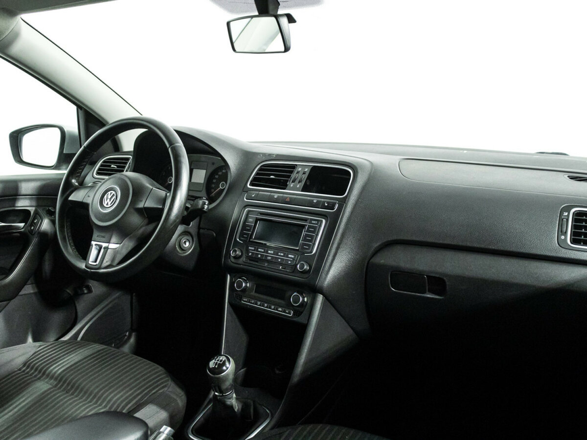 Volkswagen Polo б/у, 2013, Механическая. Фото: #8