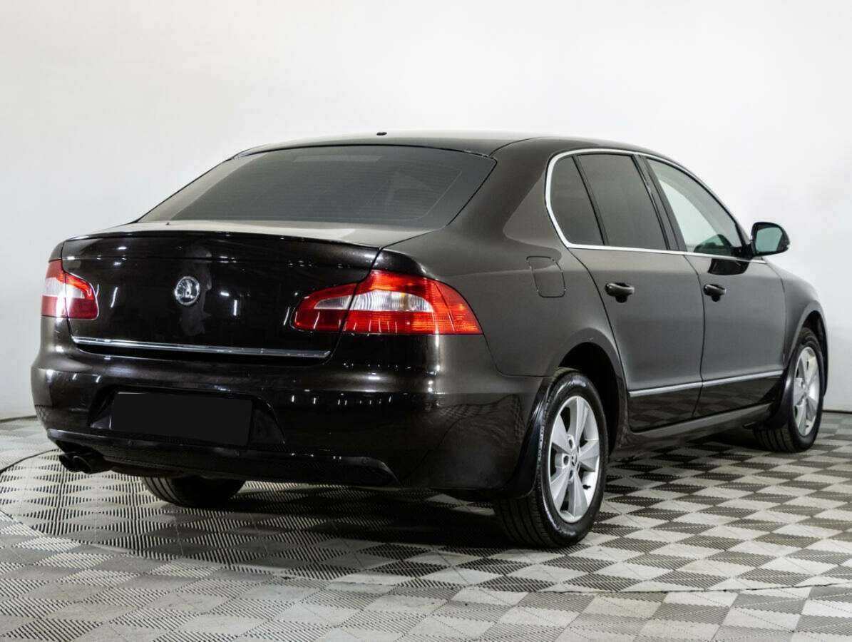 Skoda Superb б/у, 2012, Автоматическая. Фото: #4