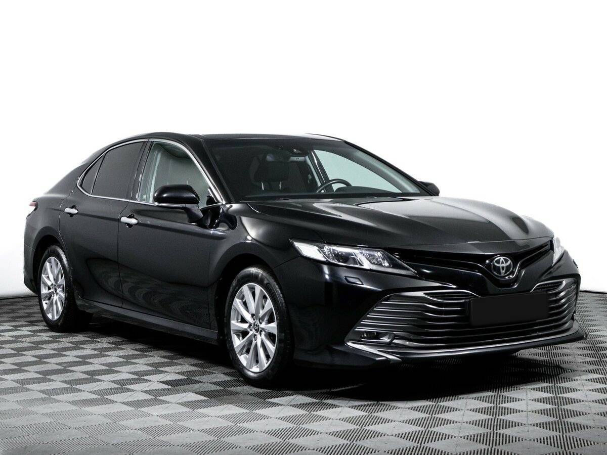 Toyota Camry б/у, 2018, Автоматическая. Фото: #1