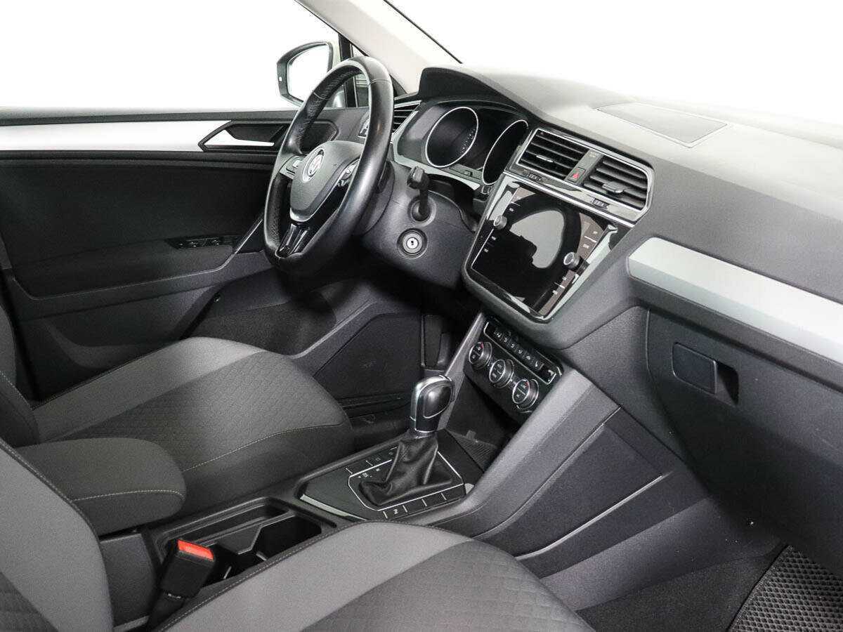 Volkswagen Tiguan б/у, 2018, Роботизированная. Фото: #5