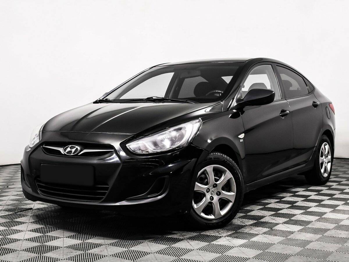 Hyundai Solaris б/у, 2012, Механическая. Фото: #0