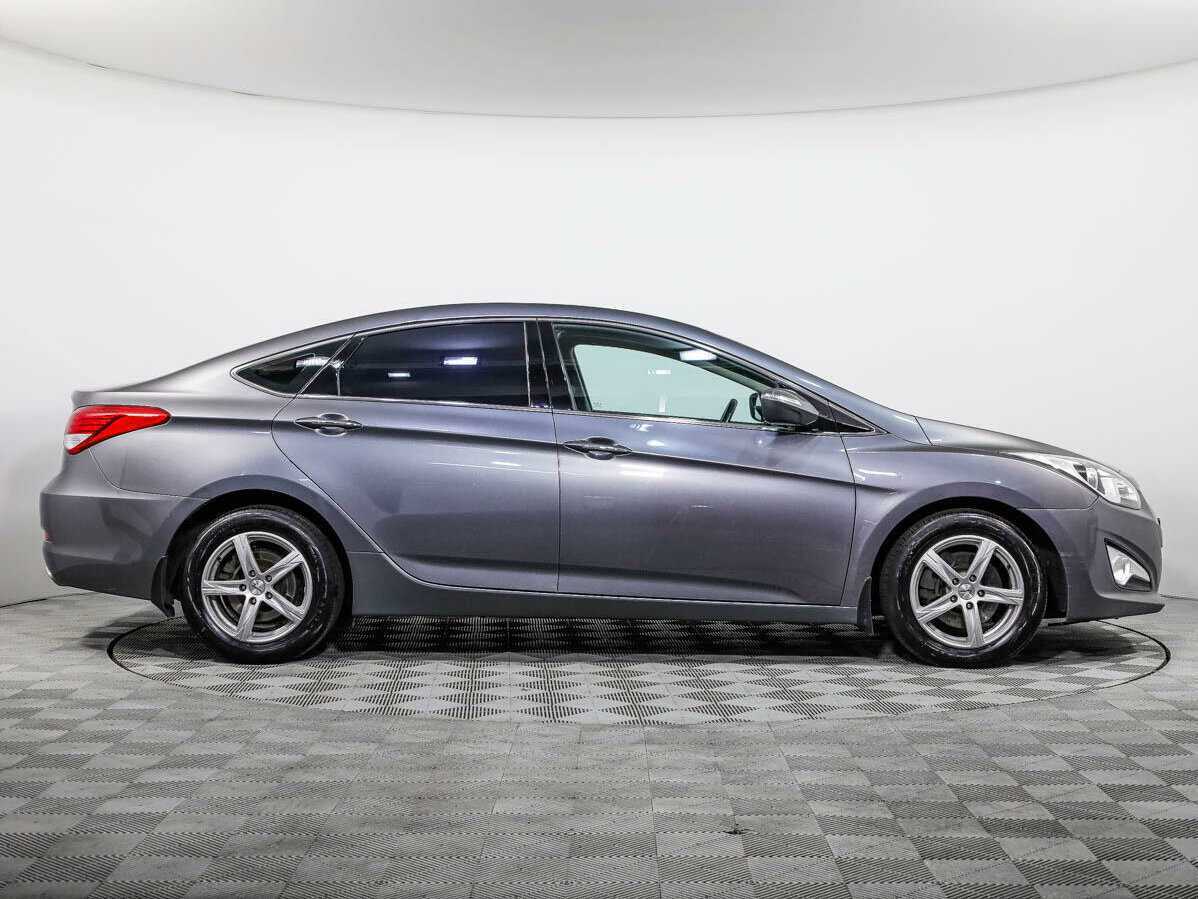 Hyundai i40 б/у, 2015, Автоматическая. Фото: #2