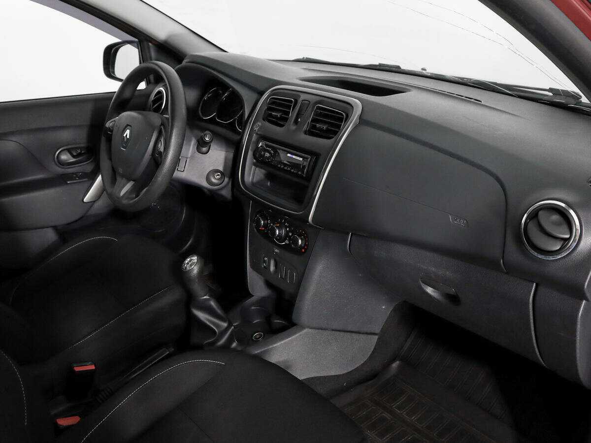 Renault Sandero б/у, 2015, Механическая. Фото: #10