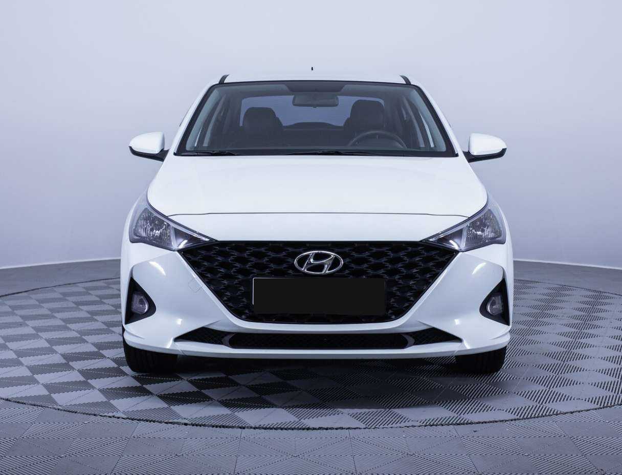 Hyundai Solaris б/у, 2021, Механическая. Фото: #1