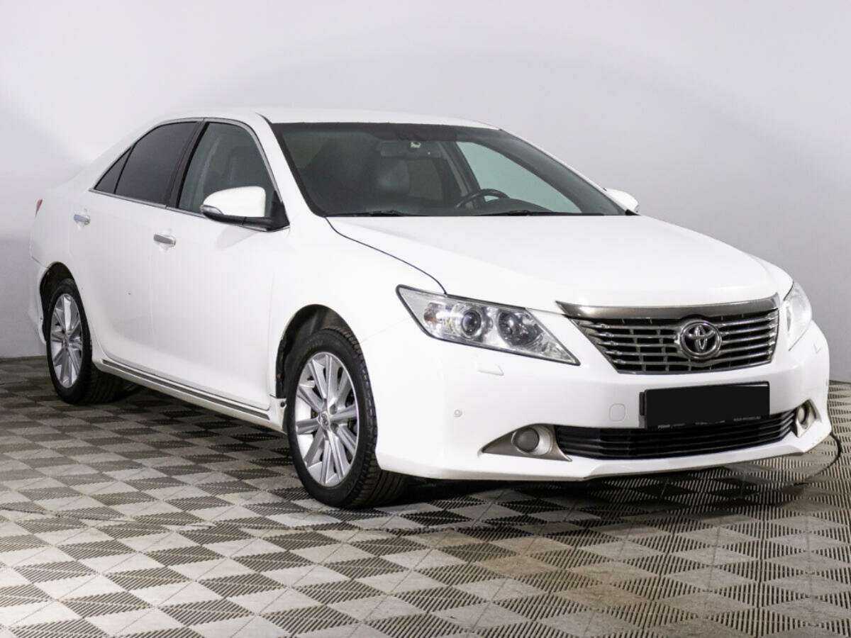 Toyota Camry б/у, 2012, Автоматическая. Фото: #2