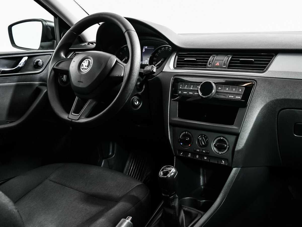 Skoda Rapid б/у, 2017, Механическая. Фото: #8
