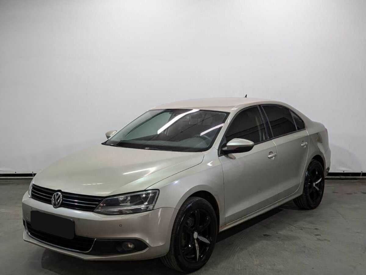 Volkswagen Jetta б/у, 2012, Механическая. Посмотреть фото