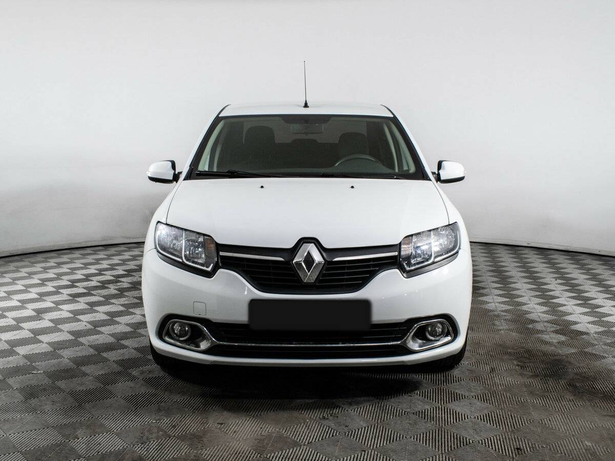 Renault Logan б/у, 2017, Механическая. Фото: #1
