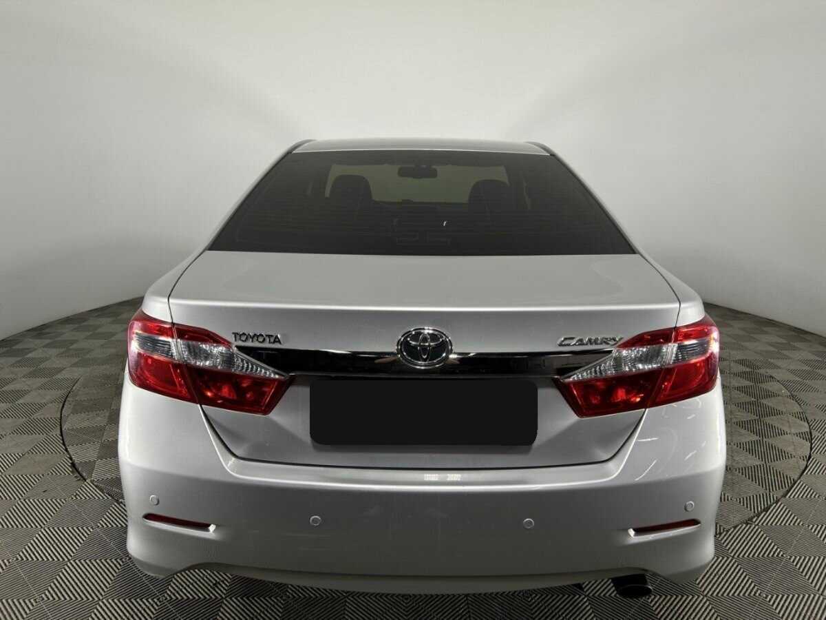 Toyota Camry б/у, 2013, Автоматическая. Фото: #2