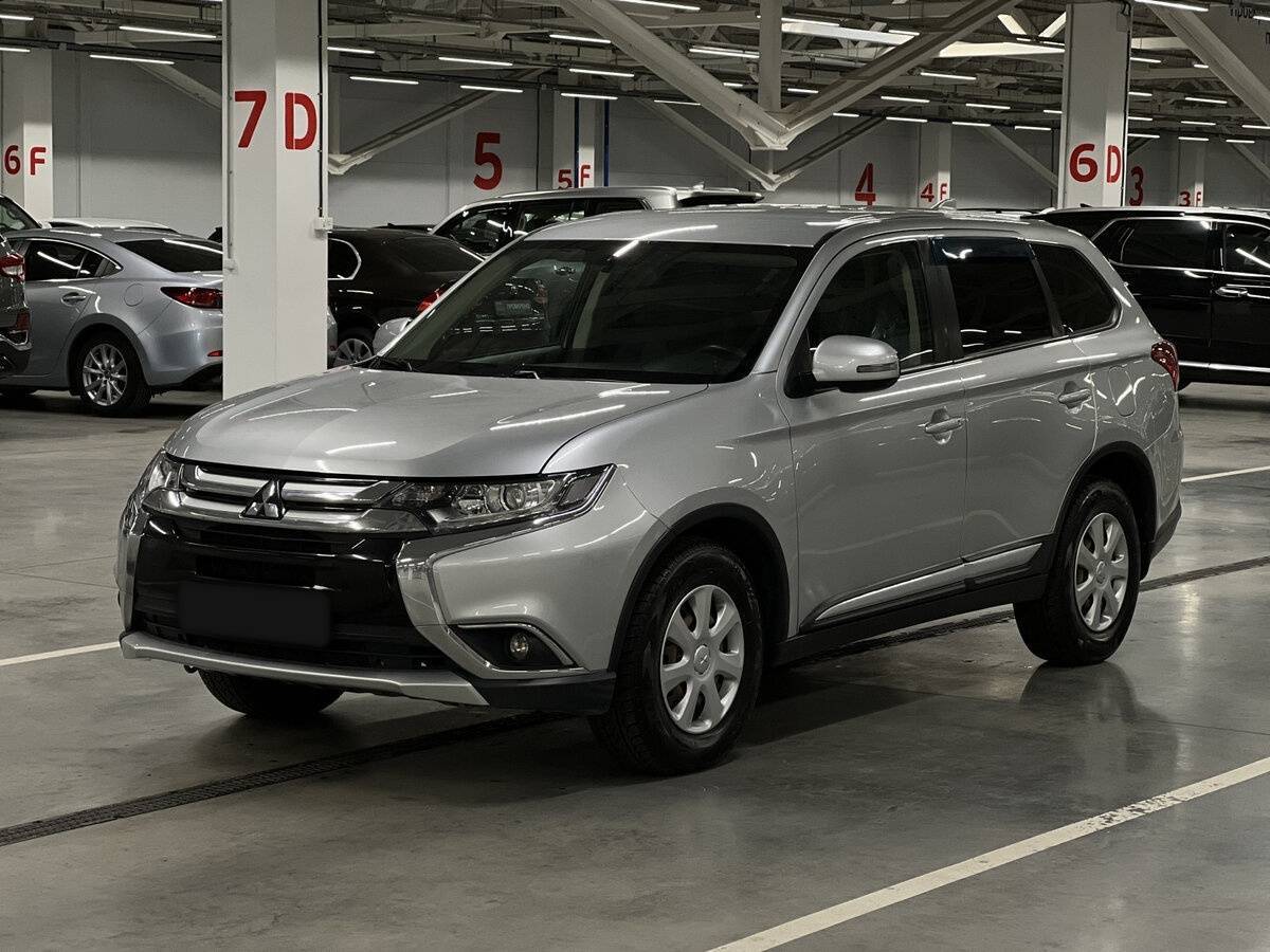 Mitsubishi Outlander б/у, 2017, Вариатор. Фото: #0