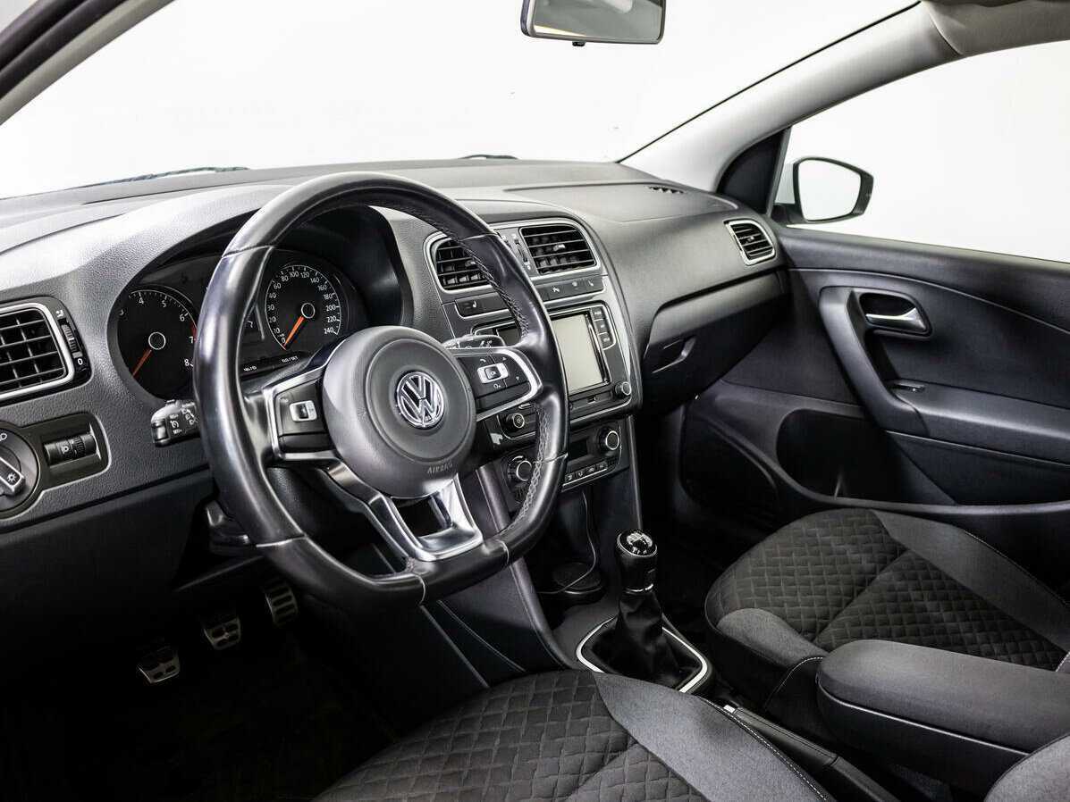Volkswagen Polo б/у, 2018, Механическая. Фото: #8