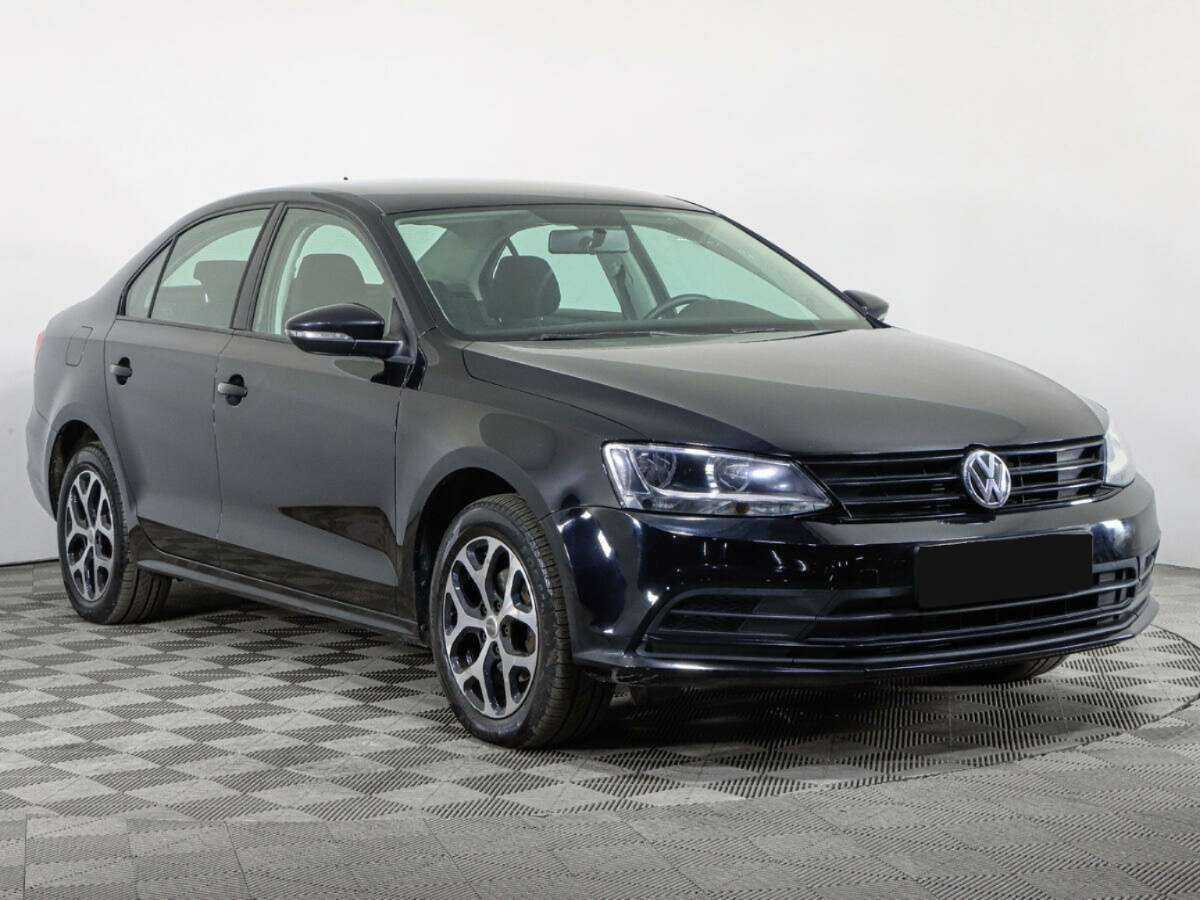Volkswagen Jetta б/у, 2015, Механическая. Фото: #2