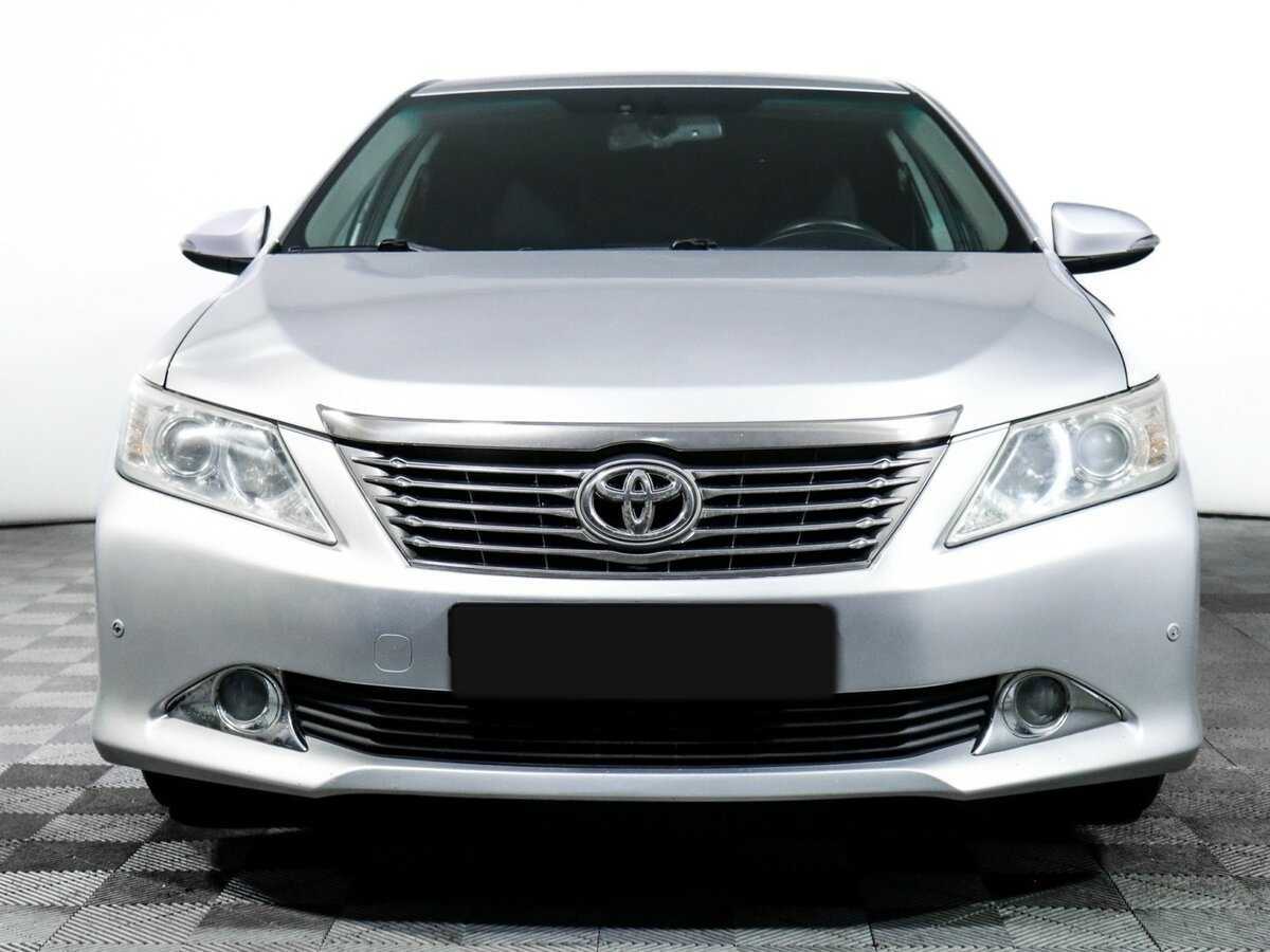 Toyota Camry б/у, 2013, Автоматическая. Фото: #1