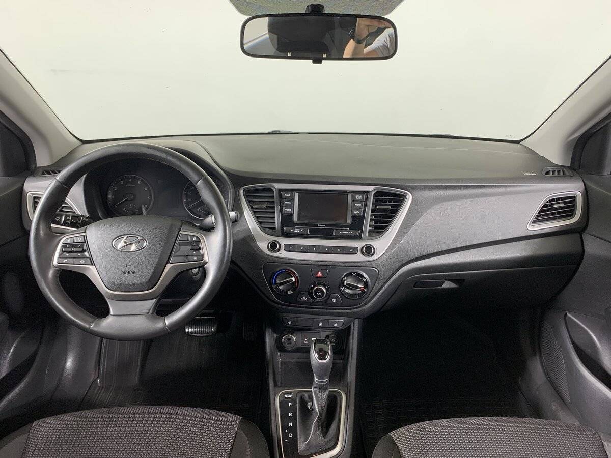 Hyundai Solaris б/у, 2017, Автоматическая. Фото: #11