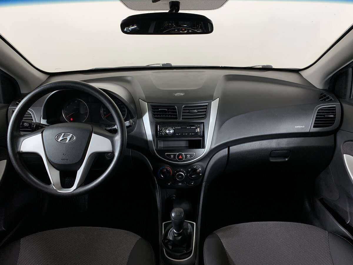 Hyundai Solaris б/у, 2012, Механическая. Фото: #9