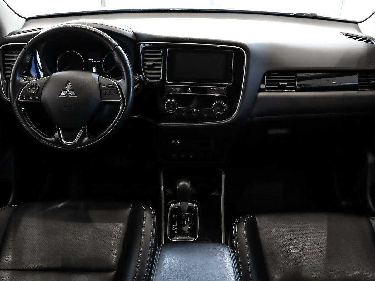 Mitsubishi Outlander б/у, 2019, Вариатор. Фото: #12