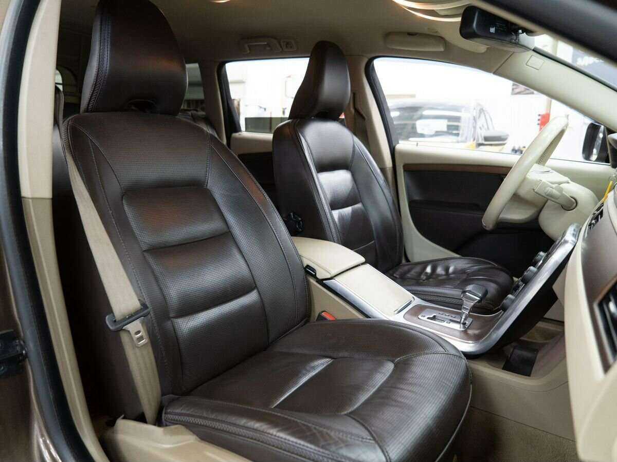 Volvo XC70 б/у, 2012, Автоматическая. Фото: #9