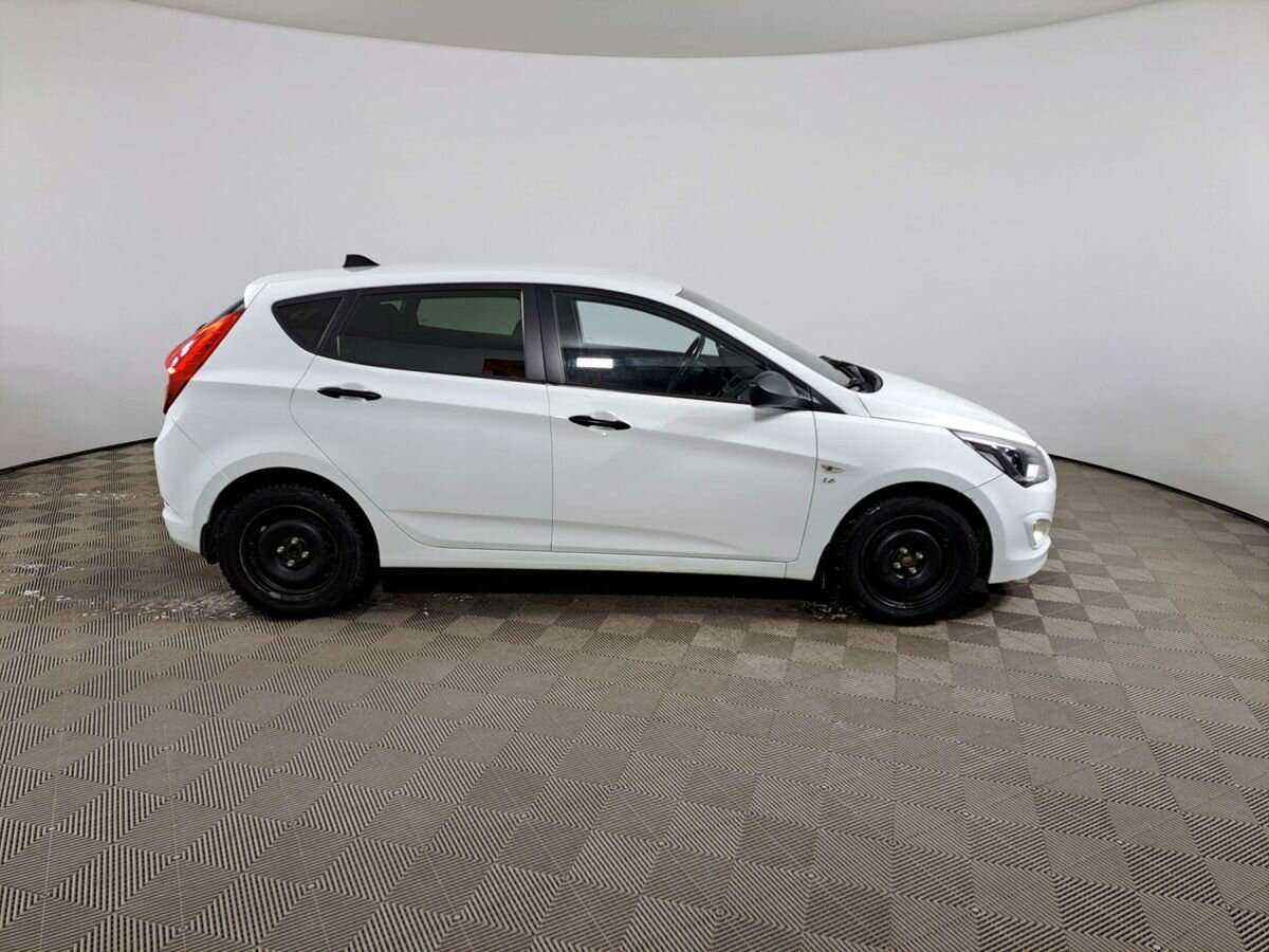 Hyundai Solaris б/у, 2014, Автоматическая. Фото: #3