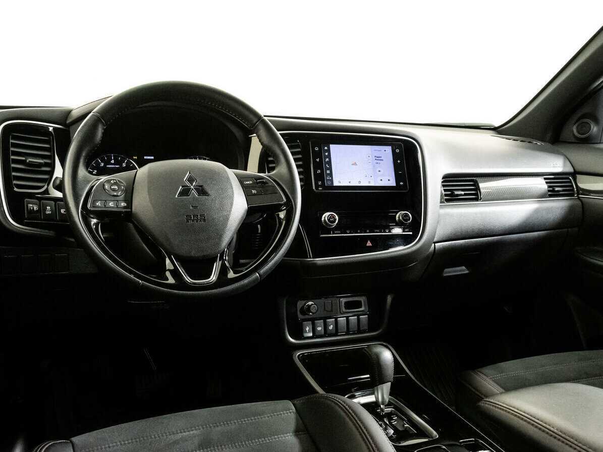 Mitsubishi Outlander б/у, 2021, Вариатор. Фото: #10