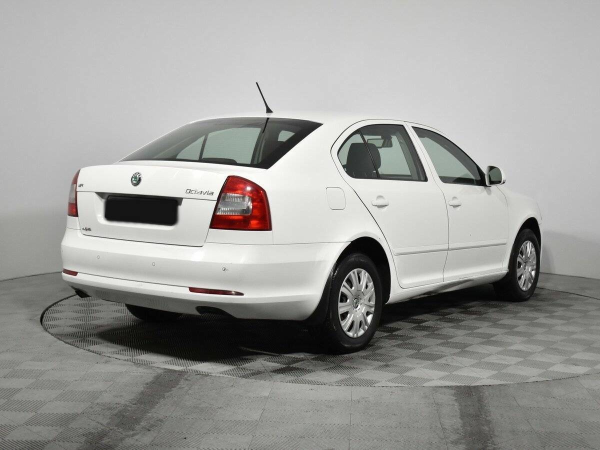 Skoda Octavia б/у, 2013, Механическая. Фото: #4