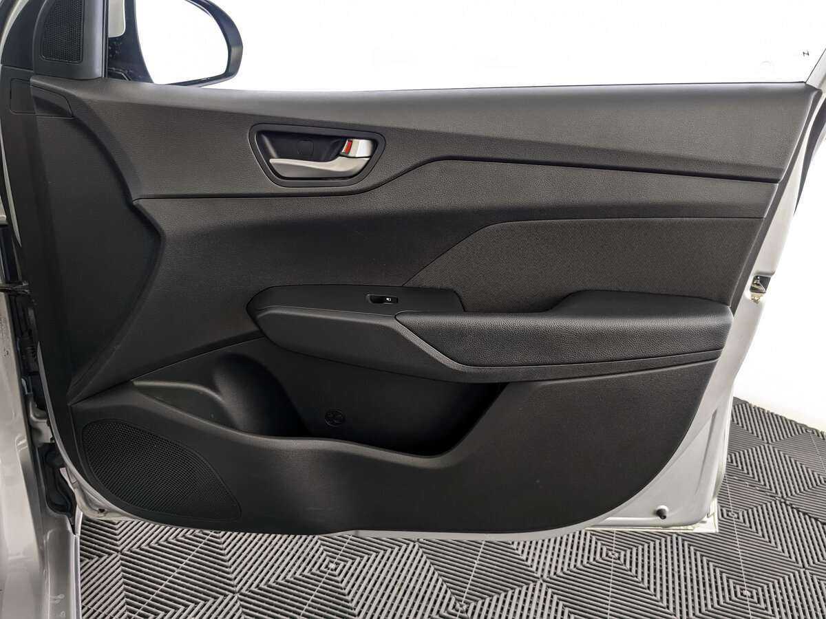 Hyundai Solaris б/у, 2018, Автоматическая. Фото: #20