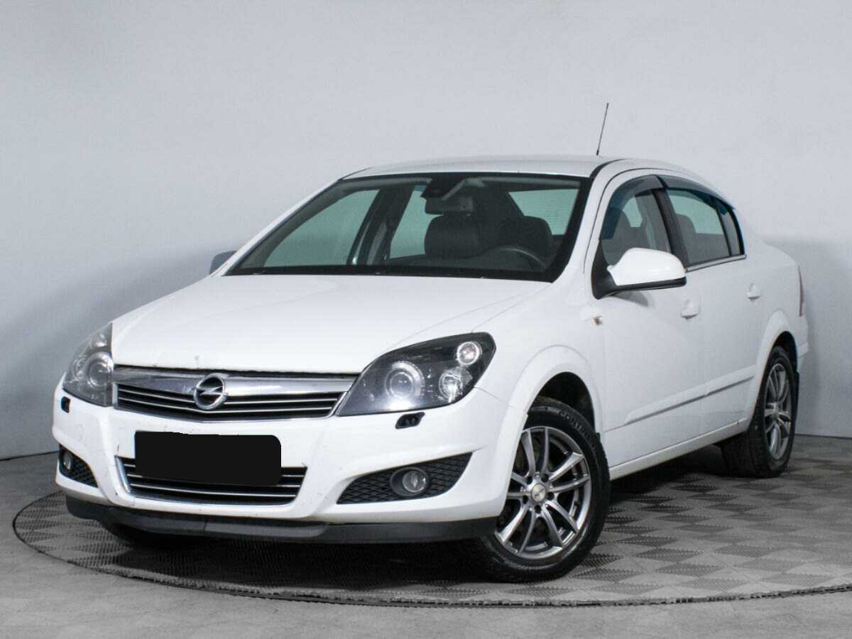 Opel Astra б/у, 2014, Механическая. Фото: #0