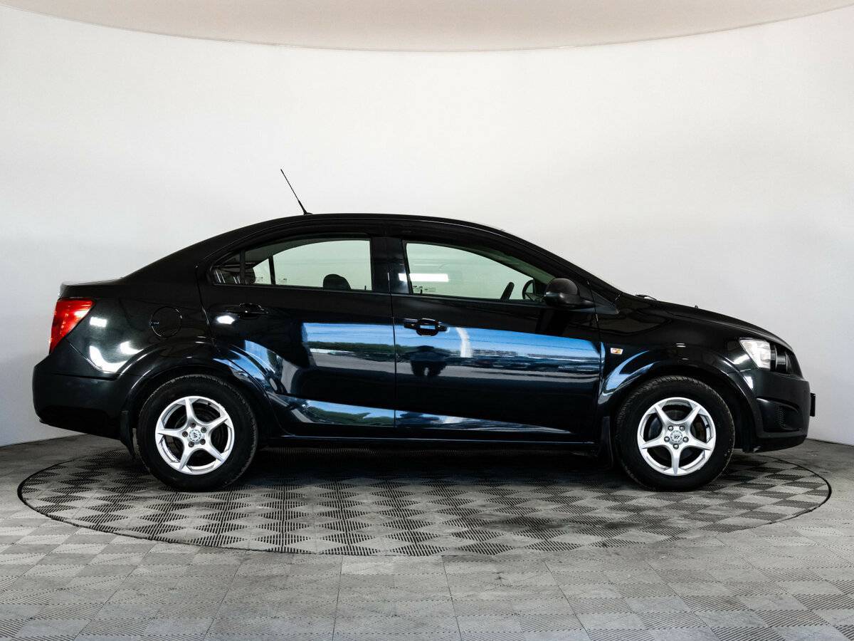 Chevrolet Aveo б/у, 2014, Автоматическая. Фото: #3