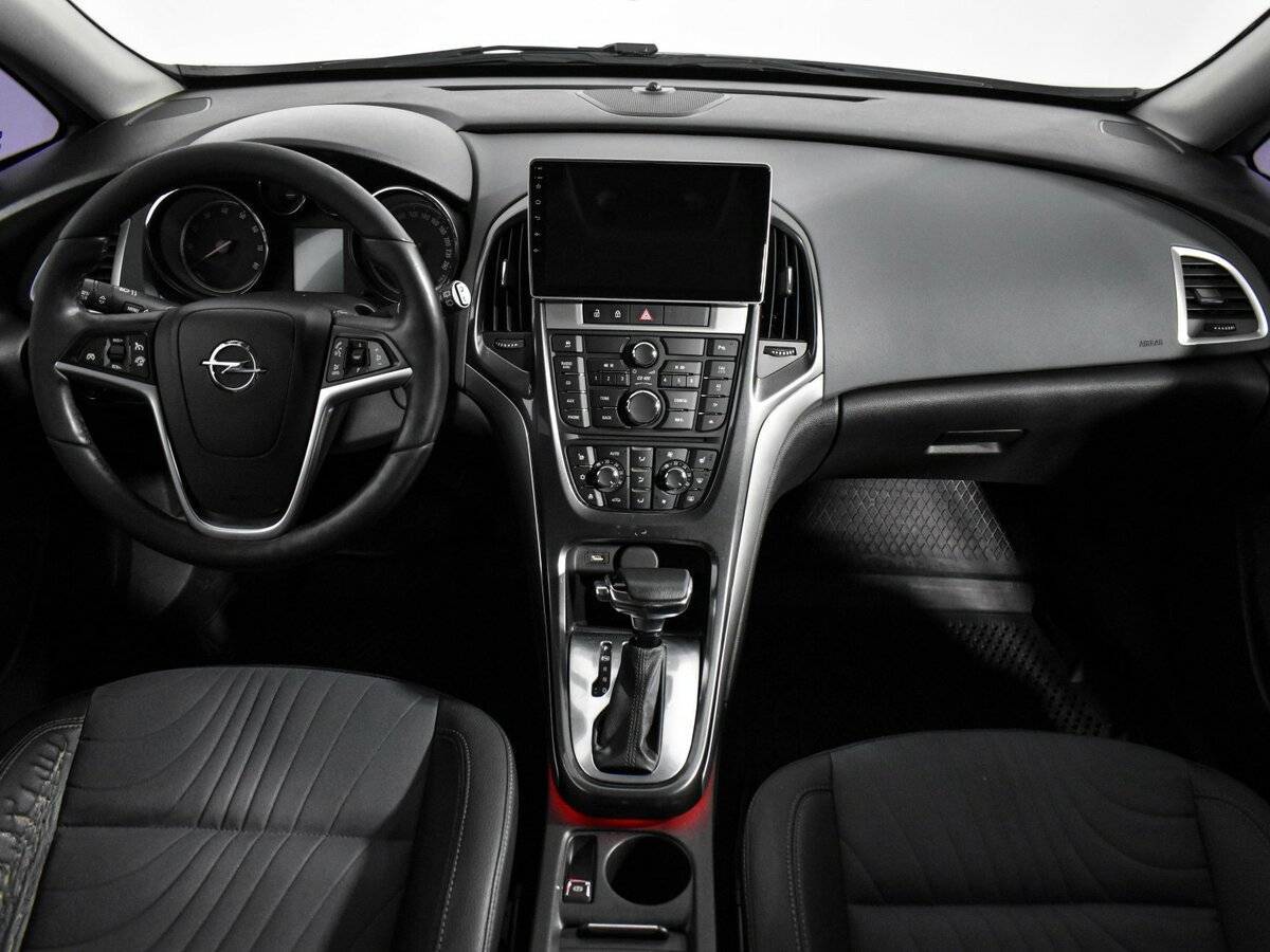 Opel Astra б/у, 2013, Автоматическая. Фото: #10