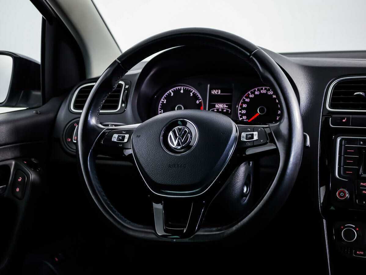 Volkswagen Polo б/у, 2017, Автоматическая. Фото: #9