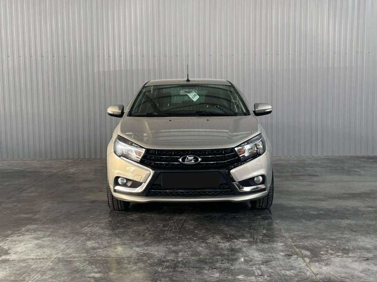 Lada (ВАЗ) Vesta б/у, 2017, Механическая. Фото: #1