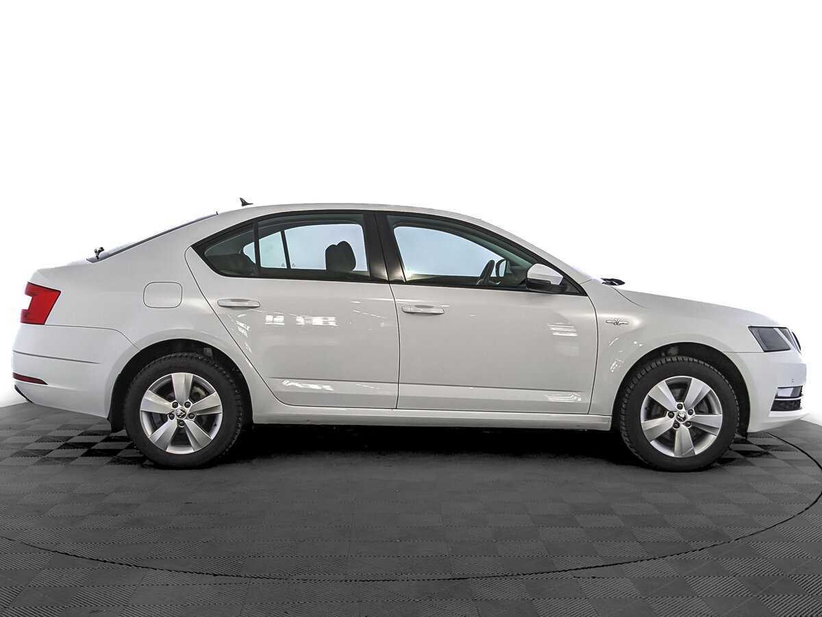 Skoda Octavia б/у, 2019, Автоматическая. Фото: #3