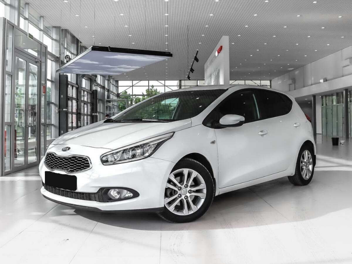 Kia Ceed б/у, 2013, Автоматическая. Фото: #0