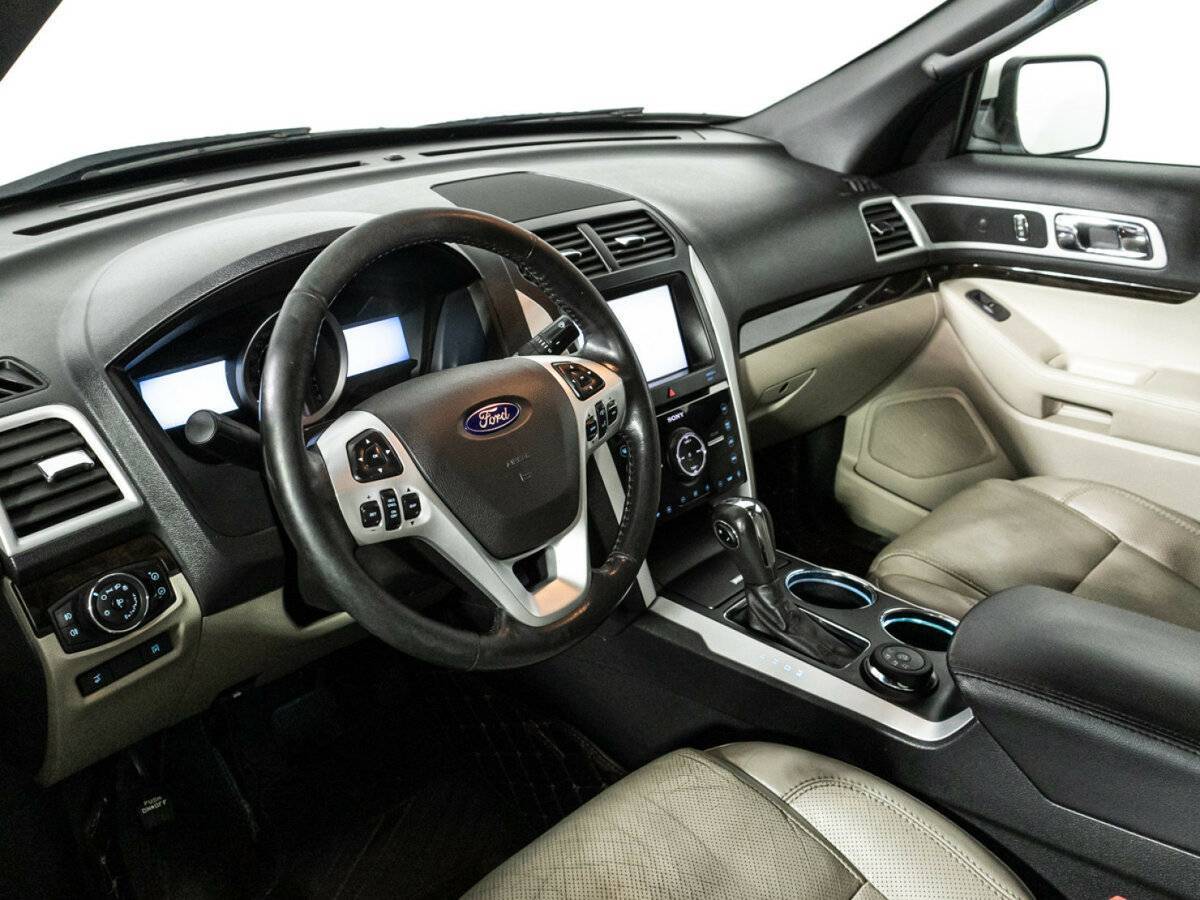 Ford Explorer б/у, 2012, Автоматическая. Фото: #8