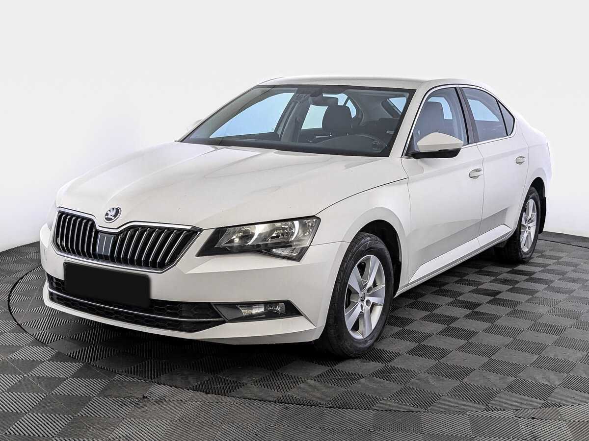 Skoda Superb б/у, 2017, Роботизированная. Фото: #0