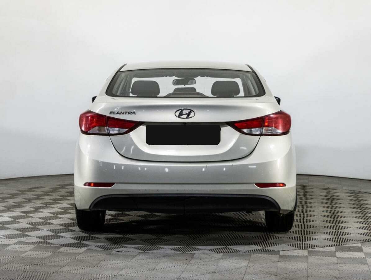 Hyundai Elantra б/у, 2015, Механическая. Фото: #5