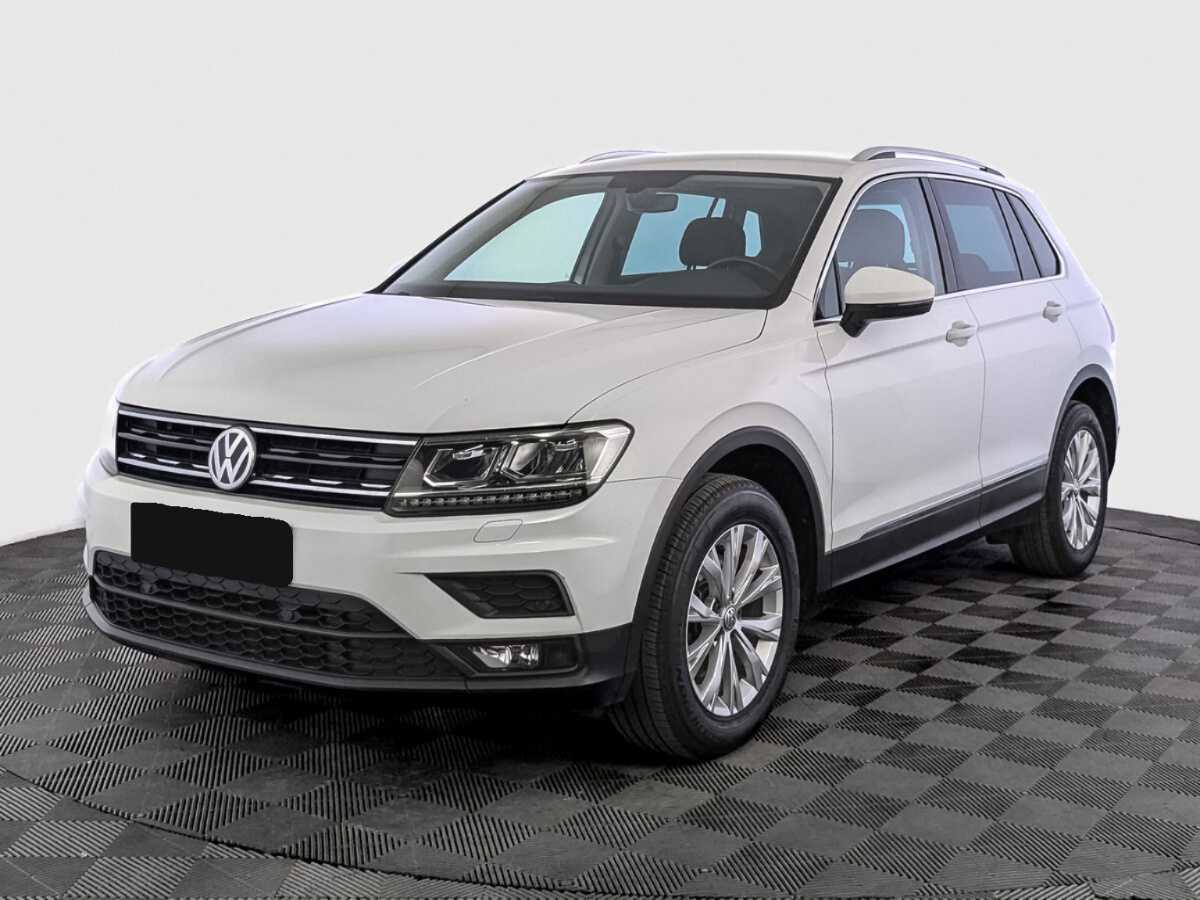Volkswagen Tiguan б/у, 2018, Роботизированная. Посмотреть фото