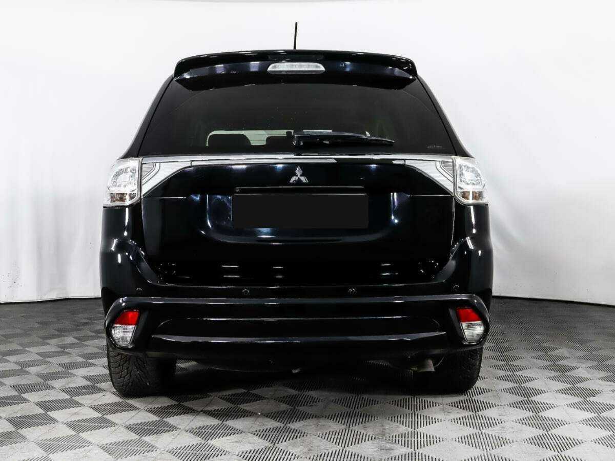 Mitsubishi Outlander б/у, 2014, Автоматическая. Фото: #6