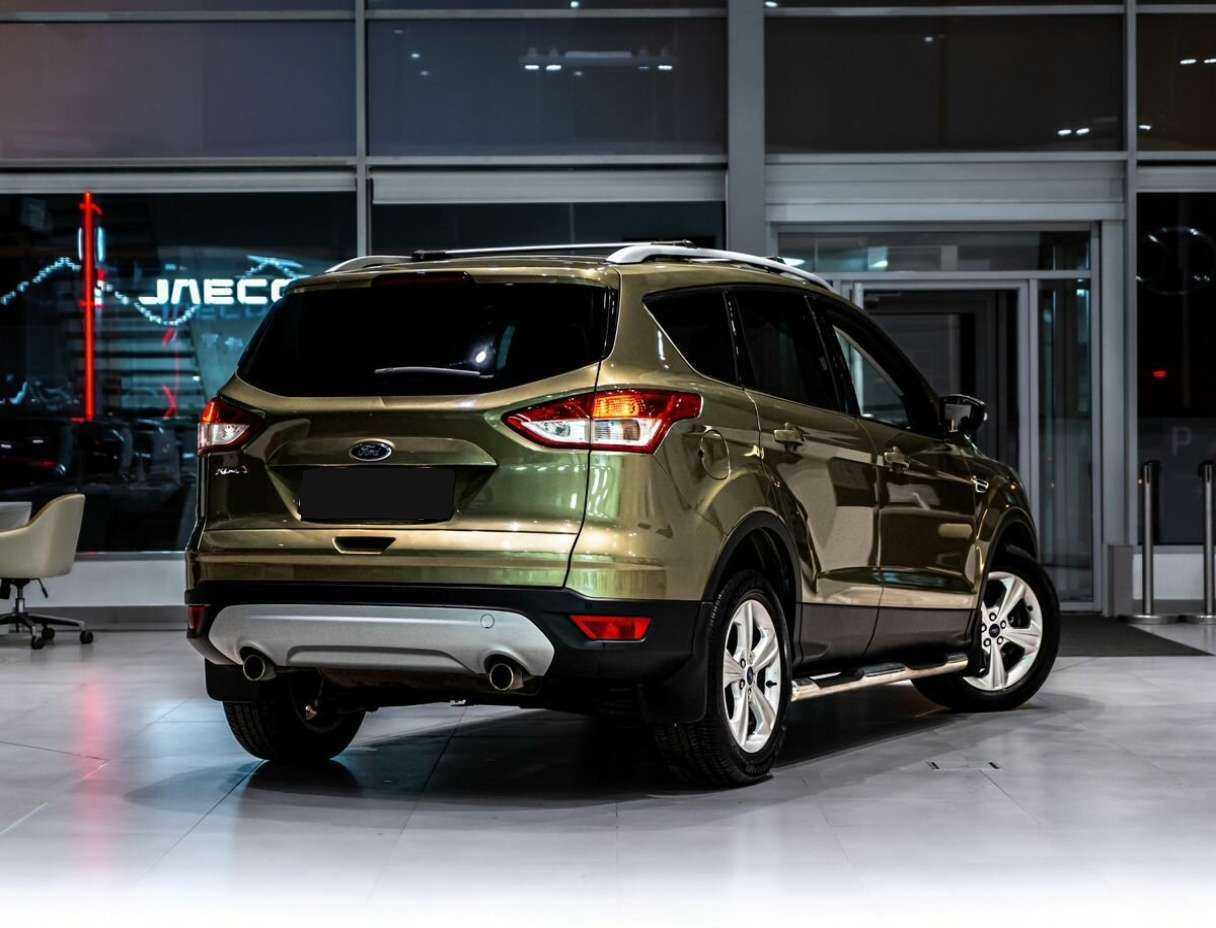 Ford Kuga б/у, 2014, Автоматическая. Фото: #2