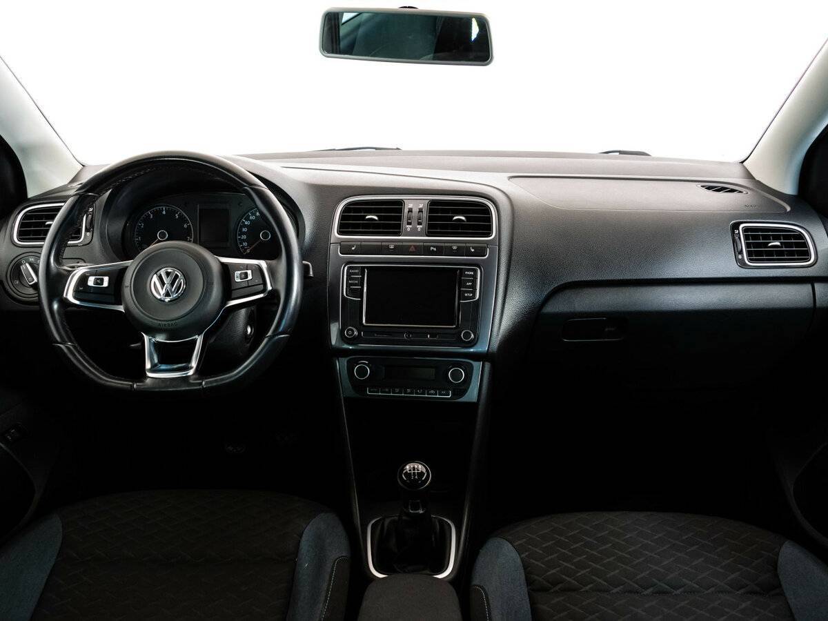 Volkswagen Polo б/у, 2019, Механическая. Фото: #9