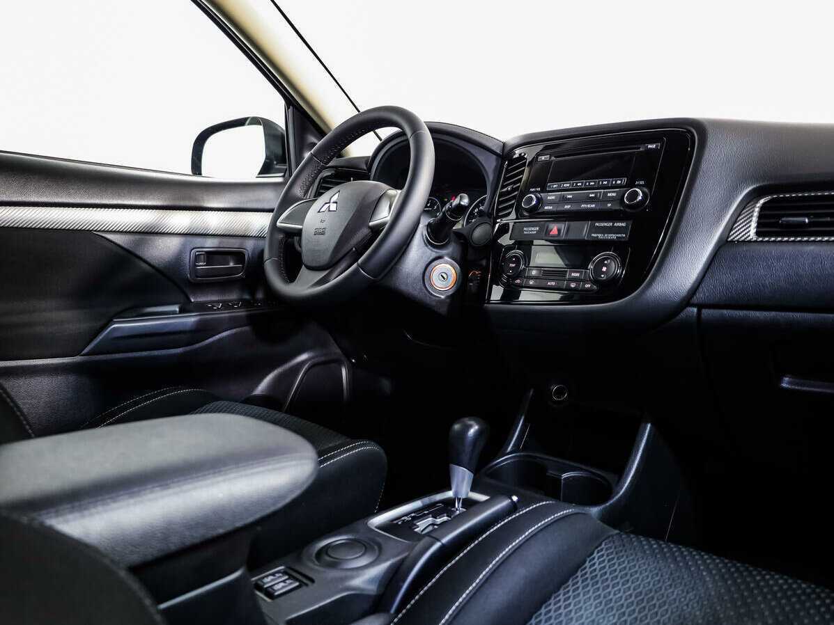 Mitsubishi Outlander б/у, 2015, Вариатор. Фото: #7