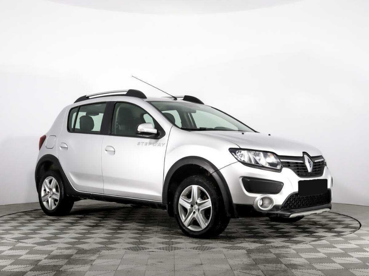 Renault Sandero б/у, 2016, Автоматическая. Фото: #2