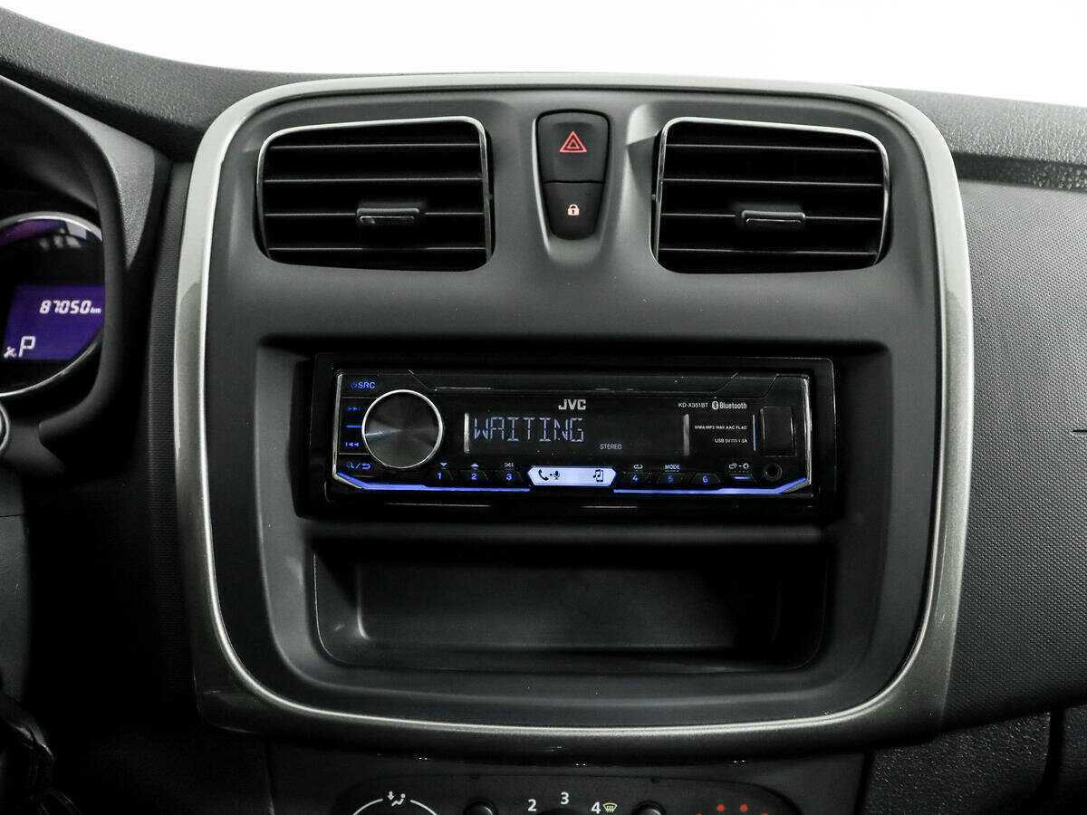 Renault Sandero б/у, 2017, Автоматическая. Фото: #11