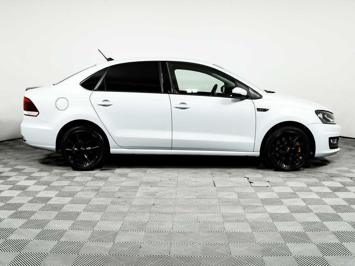 Volkswagen Polo б/у, 2018, Роботизированная. Фото: #3