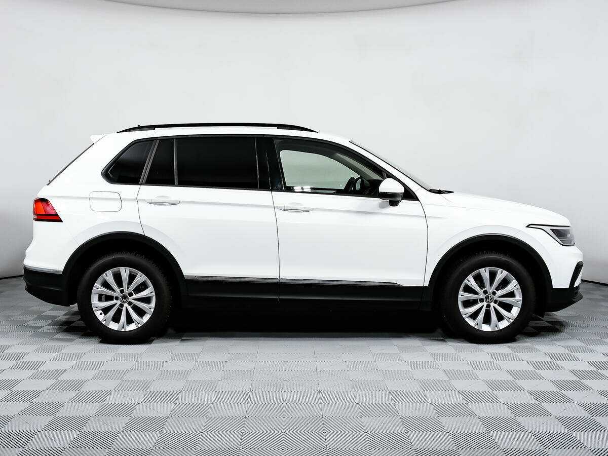 Volkswagen Tiguan б/у, 2021, Роботизированная. Фото: #3
