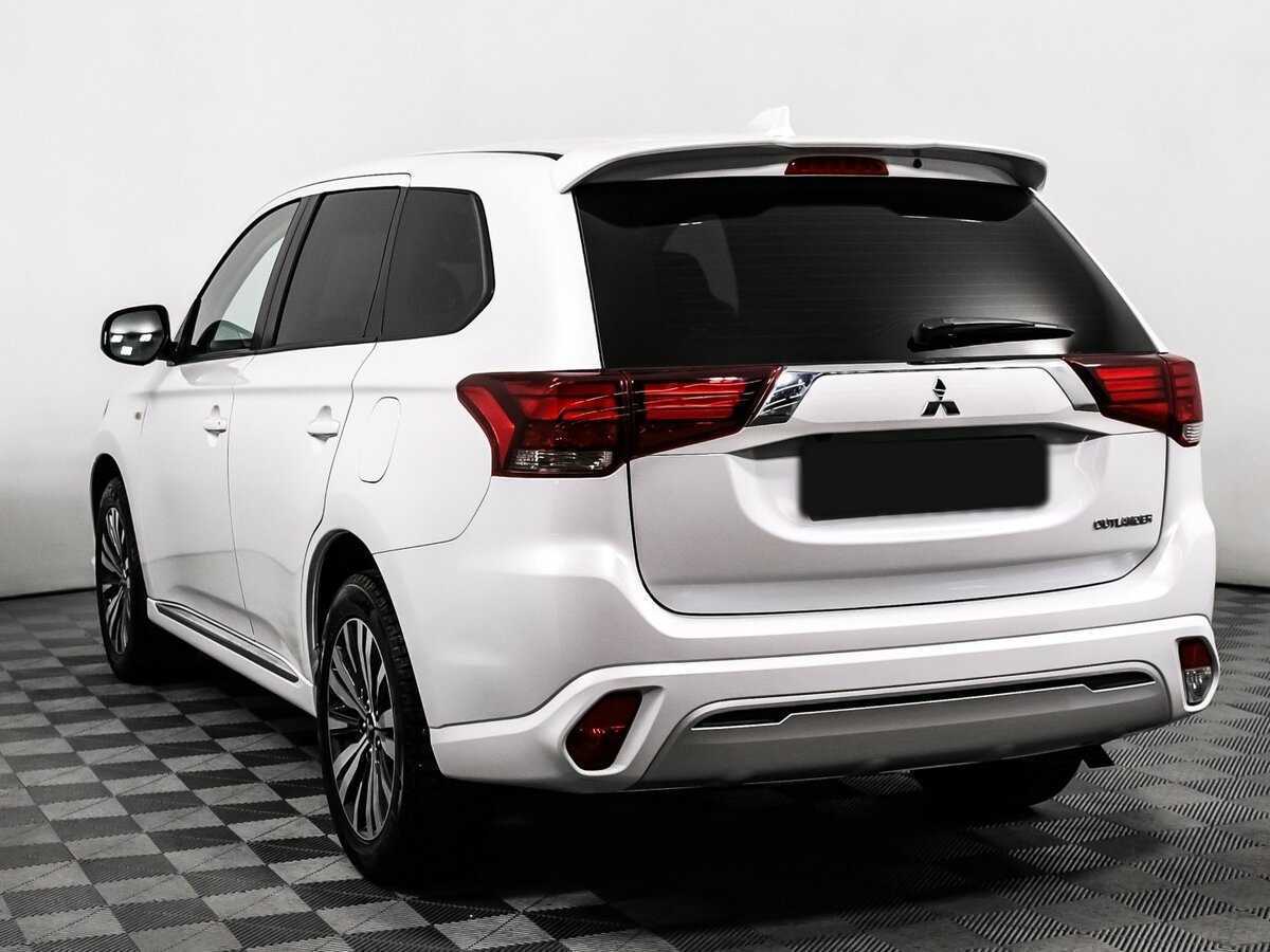 Mitsubishi Outlander б/у, 2022, Вариатор. Фото: #6