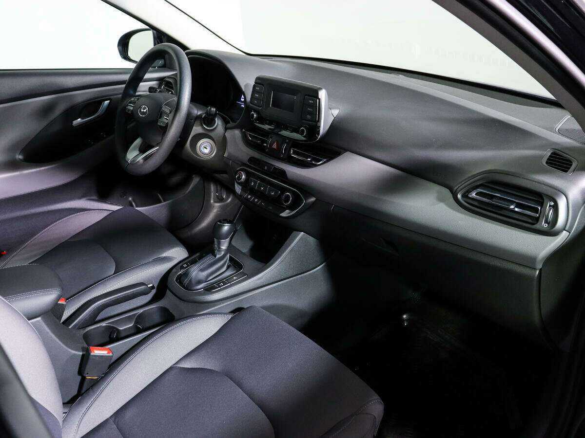 Hyundai i30 б/у, 2022, Автоматическая. Фото: #6