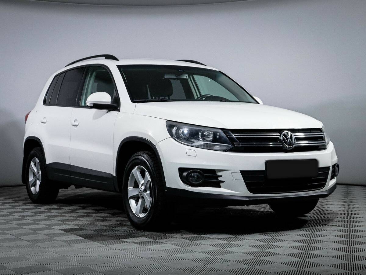 Volkswagen Tiguan б/у, 2012, Роботизированная. Фото: #2