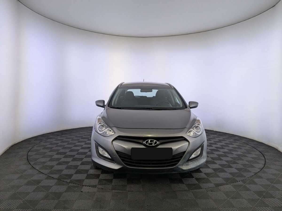 Hyundai i30 б/у, 2014, Автоматическая. Фото: #1