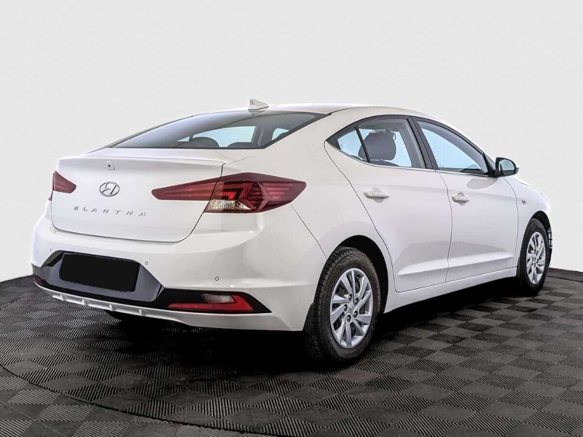 Hyundai Elantra б/у, 2020, Автоматическая. Фото: #4