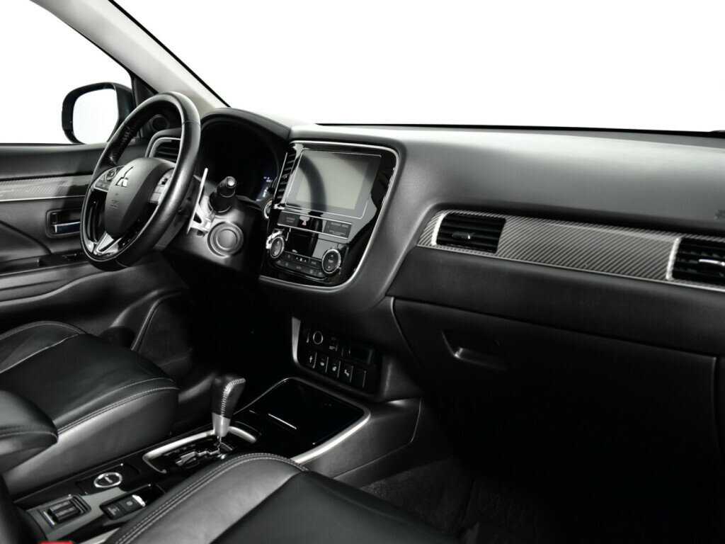 Mitsubishi Outlander б/у, 2018, Вариатор. Фото: #8